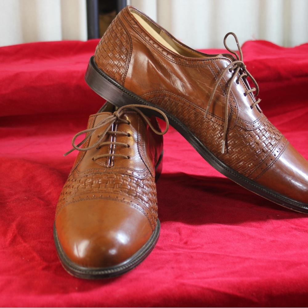 Classic Brown Leather Men's Dress Shoes by Italian designer vero cuoio size 10.5